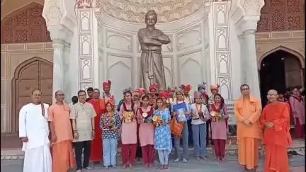 बुहाना: रामकृष्ण मिशन आश्रम में रविवार को सम्मान समारोह का आयोजन, मेधावी छात्रों का हुआ सम्मान