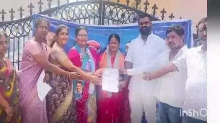 రాజేంద్రనగర్: అన్ని రంగాల్లో మహిళల శక్తిని చాటాలి : బీసీ సేన ఫరూఖ్ నగర్ మండల అధ్యక్షురాలు జలజ