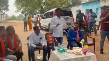 बाघमारा/कतरास: विधायक ने किया भुरंगिया पंचायत के रानी डीह क्वार्टर का दौरा, ग्रामीणों की समस्याओं से हुए अवगत