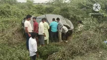 కూసుమంచి: ఖమ్మం రూరల్ మండలంలో  తృటిలో తప్పినప్పిన ప్రమాదం