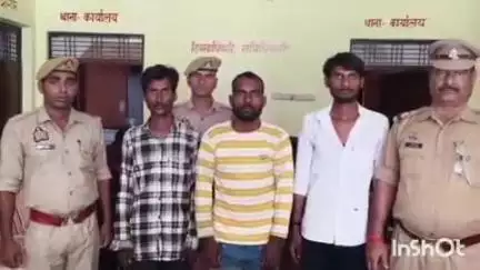 अकबरपुर: अंबेडकरनगर में चोरी के दो मामलों का हुआ खुलासा, तीन आरोपियों को गिरफ्तार किया गया, सोने-चांदी के गहने और नगदी बरामद