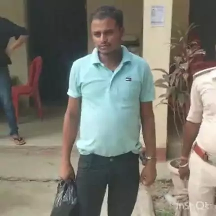 नरपतगंज: नरपतगंज पुलिस ने देवीगंज से मारपीट के मामले में आरोपी को किया गिरफ्तार