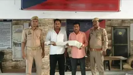 बदलापुर: देवरामपुर गांव से हर्ष फायरिंग करने वाले 2 अभियुक्त गिरफ्तार, लाइसेंसी रायफल व कारतूस बरामद