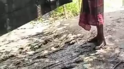 আলিপুরদুয়ার ২: মহাকালগুড়িতে রাস্তা নিয়ে বিবাদ চাঁদা তুলে রাস্তা সংস্কার অভিযোগ বিজেপির পঞ্চায়েত সদস্য সহ তৃণমূল নেতার নামে