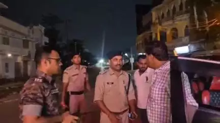 मोतिहारी: मोतीहारी पुलिस अधीक्षक ने जिले के विभिन्न जगहों पर रात्रि पेट्रोलिंग एवं डायलॉग ड्यूटी की जांच की