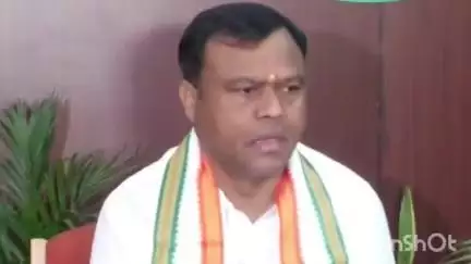 लोहंडीगुडा: गौ शाला का नाम बदलकर गौ धाम किए जाने पर पीसीसी चीफ दीपक बैज ने राजीव भवन से बीजेपी सरकार पर किया हमला