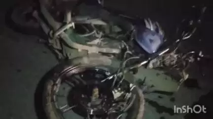 पुनपुन: पटना-गया एनएच-83 पर पोठही के पास ट्रक ने बाइक सवार को कुचला, युवक की मौत, महिला घायल
