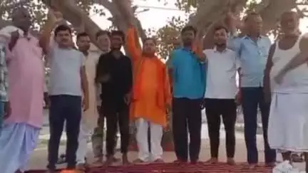 बेनीपुर: शनिवार को प्रखंड कार्यालय बेनीपुर परिसर में बहुजन विकास संगठन की बैठक हुई