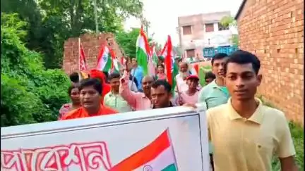 বড়ঞা: অপারেশন সিন্দুরের সাফল্যের চৈৎপুর এলাকায় পদযাত্রা করল বিজেপি নেতৃত্বরা