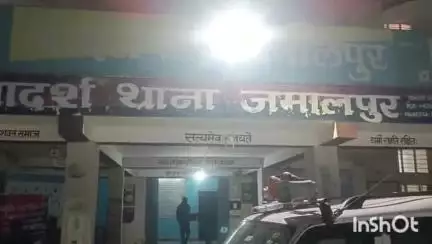 जमालपुर: दौलतपुर में रेलकर्मी के घर चोरी के मामले में पुलिस ने दर्ज की प्राथमिकी, जांच जारी