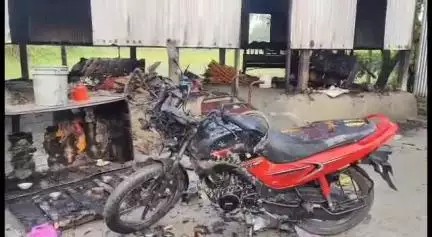 কলগাছিয়া: বাংকাভাঙা গাঁৱত সংঘটিত হয় অগ্নিকাণ্ড, অগ্নিকাণ্ডৰ ফলত এজন লোকৰ মৃত্যু