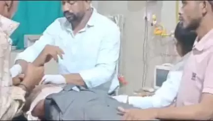 छोटी सरवन: रोहनिया गांव में अज्ञात कारणों से पास के दबंगों ने युवक के सिने पर चाकू से वार किया, एमजीएच में उपचार जारी