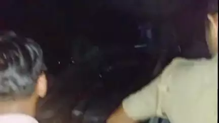 കൊടുങ്ങല്ലൂർ: അഴീക്കോടിൽ നിയന്ത്രണം വിട്ട കാർ കലുങ്കിലും മതിലിലും ഇടിച്ച് അപകടം, ഒരാൾക്ക് പരിക്ക്
