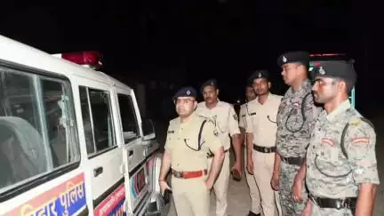 बेतिया: बेतिया पुलिस अधीक्षक ने ERV 112 वाहनों का निरीक्षण किया, महत्वपूर्ण दिशा-निर्देश दिए