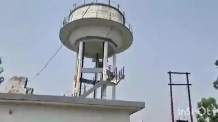बेहट: फतेहपुर टांडा मे पानी की टंकी बनी शोपिस, पानी की किल्ल्त से जूझ रहे ग्रामीण #Jansamasya