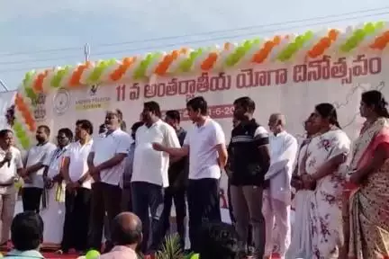 పుంగనూరు: రెండు కోట్ల మందితో రాష్ట్రంలో యోగా కార్యక్రమం.
 రాష్ట్ర మంత్రి మండిపల్లి రాంప్రసాద్ రెడ్డి,