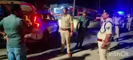 शिवहर: रविवार देर रात शिवहर शहर में सड़क पर उतरे एसएसपी, विधि व्यवस्था का लिया जायजा