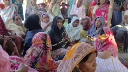 ইংরেজবাজার: ভিন রাজ্যে কাজে গিয়ে ঘুরতে বেরিয়ে পাহাড় থেকে নিচে পড়ে মৃত্যু পরিযায়ী শ্রমিকের, মসজিদপাড়া এলাকায় ফিরল দেহ