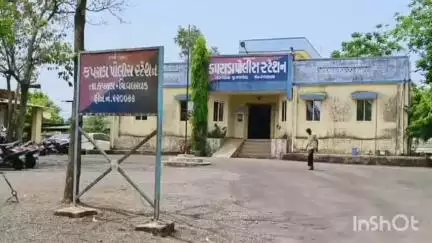 કપરાડા: દાબખલ ખાતે બે મોટરસાયકલો વચ્ચે અકસ્માત સર્જાયો, 1 ચાલકનું ઘટના સ્થળે મોત નીપજ્યું