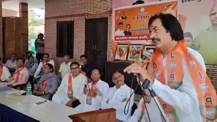 चूरू: सैनिक बस्ती में BJP की संकल्प से सिद्धि कार्यशाला हुई आयोजित, प्रदेश महामंत्री संतोष अहलावत सहित पदाधिकारी रहे मौजूद