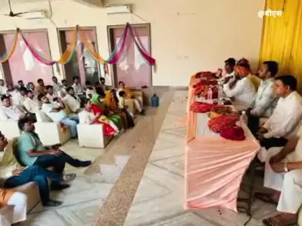 किरावली: फतेहपुर सीकरी में अमृत काल सेवा सुशासन गरीब कल्याण के 11 साल पूर्ण होने पर बैठक आयोजित, भाजपा जिला प्रभारी रहे मौजूद
