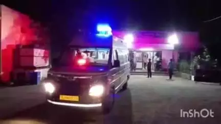 દાંતા: દાંતાના ગાંજીપુરા ગામે રીંછના હુમલામાં ખેડૂત ઘાયલ, ઘાયલ ખેડૂતને સારવાર માટે હોસ્પિટલ ખસેડાયો.