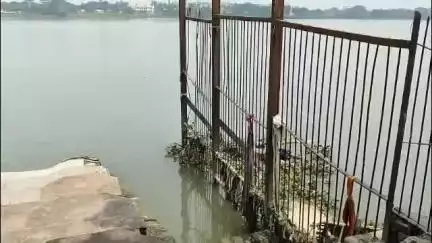 ব্যারাকপুর ১: ইছাপুরে গঙ্গা থেকে উদ্ধার হল কিশোরের মৃতদেহ
