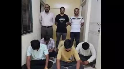 જેસર: ભંડારીયા ગામ નજીકથી જુગાર રમતા પાંચને ક્રાઈમ બ્રાન્ચે ઝડપી લીધા ગુનો દાખલ કરાયો