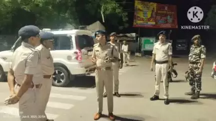 नवादा: नवादा में बीती रात पुलिस अधीक्षक ने अपनी देखरेख में चलाया वाहन जांच अभियान, वाहन चालकों में मचा हड़कंप