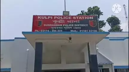 কুলপি: সিংয়ের হাটের কাছে লরির পিছনে ধাক্কা বাইকের, আহত বাইক চালক