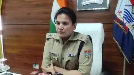पिथौरागढ़: SP रेखा यादव ने वार्ता में कहा, दो दिन पहले धारचूला में हुई युवक की हत्या के आरोपियों को जल्द किया जाएगा गिरफ्तार