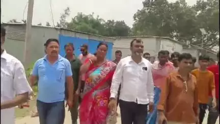 দিনহাটা ২: সীমান্তে চেকিংয়ের নামে হয়রানির অভিযোগ BSF র বিরুদ্ধে ক্ষোভ জমেছে ছোটো গাড়লঝোড়া এলাকার বাসিন্দাদের