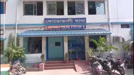 কৃষ্ণনগর ১: কৃষ্ণনগরে মোবাইল চোর সন্দেহে বেঁধে রেখে গনপিটুনির ঘটনায় গ্রেপ্তার 3 জন, পেশ আদালতে