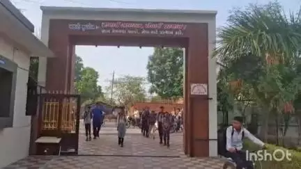 કાલોલ: શહેરની વિવિધ શાળાઓમાં નવા શૈક્ષણિક સત્રનો ઉત્સાહપૂર્વક આરંભ થયો, પ્રથમ દીવસે વિદ્યાર્થિઓનું આગમન