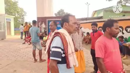 ଫୁଲବାଣୀ ସହର: ବାଲିଗୁଡ଼ାରେ ବିଳମ୍ବିତ ରାତିରେ ବାଇକ ଦୁର୍ଘଟଣା, କ୍ଷତିପୂରଣ ଦାବିରେ ରାଜରାସ୍ତା ଘେରିବାକୁ ସଜବାଜ