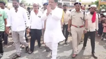 ಸಿಂದಗಿ: ಪಟ್ಟಣದಲ್ಲಿ ಅರಣ್ಯ ಇಲಾಖೆಯ ಸಸಿ ನೆಡುವ ಕಾರ್ಯಕ್ರಮಕ್ಕೆ ಚಾಲನೆ ನೀಡಿದ ಶಾಸಕ ಅಶೋಕ ಮನಗೂಳಿ
