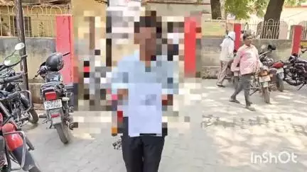 मिर्ज़ापुर: तीन बच्चों को लेकर पत्नी हुई फरार, पति दर-दर की ठोकर खा रहा, कलेक्ट्रेट में डीएम से लगाई गुहार, चुनार क्षेत्र का मामला