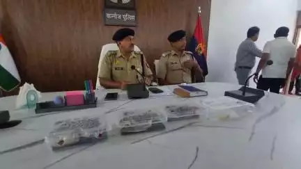 कन्नौज: लाखों की लग्जरी कार से टप्पेबाजी करने वाले महिला गैंग का खुलासा, एसपी दफ्तर पर हुई प्रेस कॉन्फ्रेंस