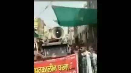 डबवाली: मांगों को लेकर नगर परिषद के सफाई कर्मचारियों का शहर में प्रदर्शन, एसडीएम को सौंपा ज्ञापन