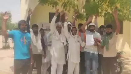 राजगढ़: भोजाण के सुल्ताना जोहड़ की गोचर भूमि पर अवैध अतिक्रमण का आरोप,अतिक्रमण हटाने की मांग,तहसीलदार को सौंपा ज्ञापन#jansamsaya