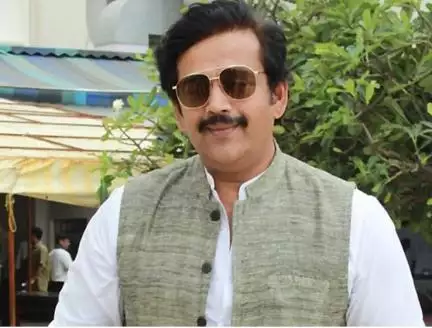 ‘हर जगह हमारा काहे काटते हो’, पोस्टर में फोटो ना होने पर भाजपा विधायक से बोले रवि किशन
