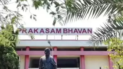 యోగేంద్ర ర్యాలీలో పాల్గొన్న కలెక్టర్ మరియు అధికారులు