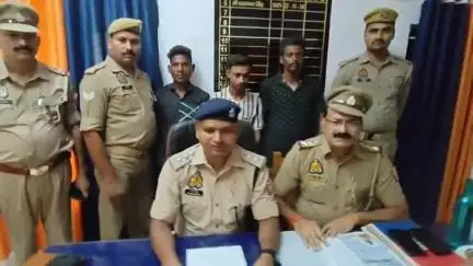 मिर्ज़ापुर: नशे के प्रभाव में तीन चोरों ने मेडिकल कॉलेज के पास कई चोरियों को अंजाम दिया, देहात कोतवाली पुलिस ने किया गिरफ्तार