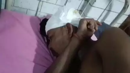 তুফানগঞ্জ ২: শালবাড়ি বামনপাড়া এলাকায় এক ব্যক্তিকে মেরে মাথা ফাটিয়ে দেওয়ার অভিযোগ উঠল প্রতিবেশী দুই যুবকের বিরুদ্ধে