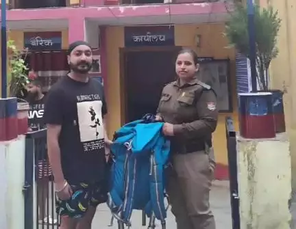 जोशीमठ: गोविन्दघाट पुलिस की तत्परता से यात्री का खोया बैग सकुशल बरामद