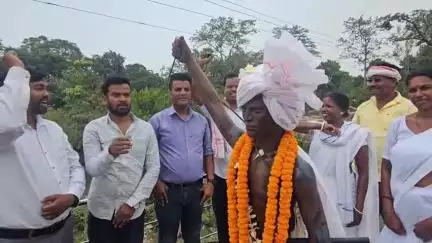 तोरपा: तोरपा के एनएचपीसी परिसर में बिरसा मुंडा की पुण्यतिथि मनाई गई