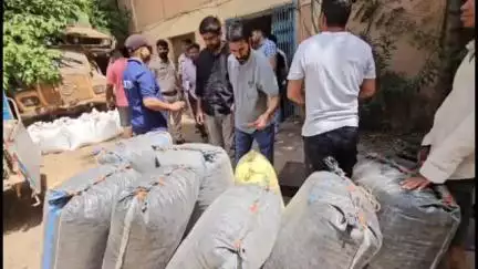 बड़ी सादड़ी: पिंड कलंदर खेड़ा रोड पर सीबीएन की टीम ने अवैध मादक पदार्थ के साथ एक व्यक्ति को किया गिरफ्तार