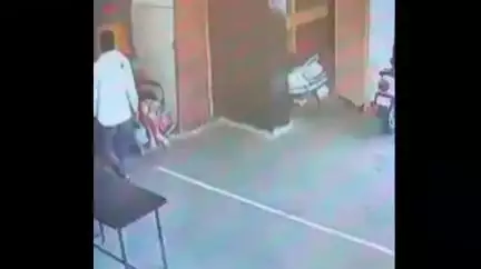 झांसी: मेडिकल कॉलेज में बीमार पति को छोड़कर चली गई पत्नी, पति की हुई मौत
