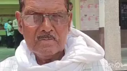 उन्नाव: बुद्धि खेड़ा निवासी व्यक्ति ने अपनी जमीन पर अवैध कब्जा होने की तहसील पहुंचकर की शिकायत