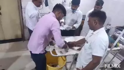 मुरैना: बराहना गांव में नहर की पुलिया के पास कार चालक ने पैदल जा रहे व्यक्ति को मारी टक्कर, अस्पताल में भर्ती